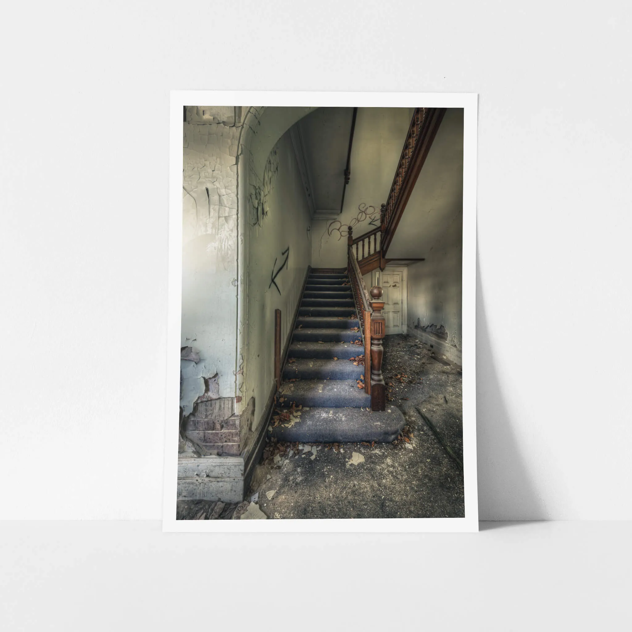 Crumbling Stairwell | The Asylum