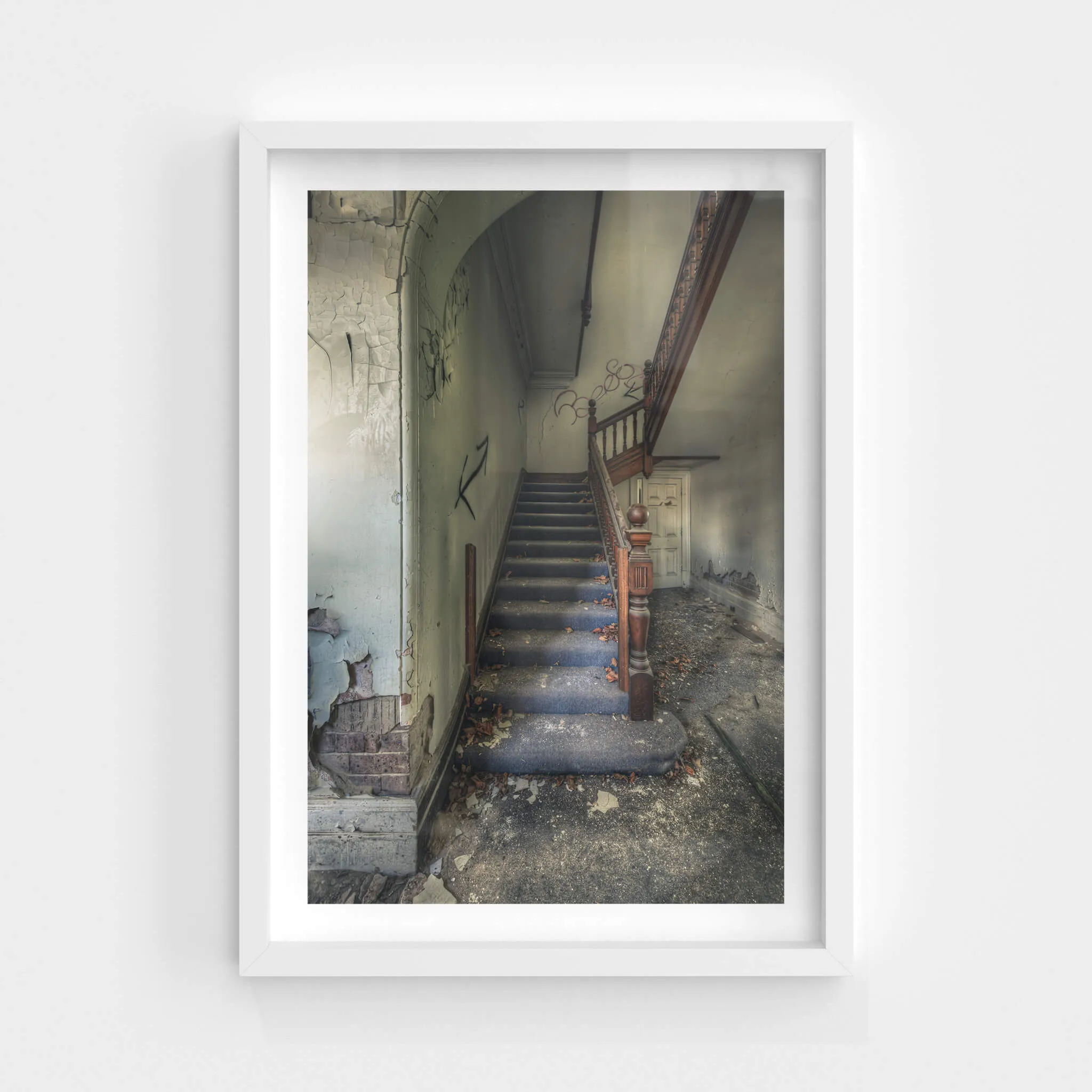 Crumbling Stairwell | The Asylum