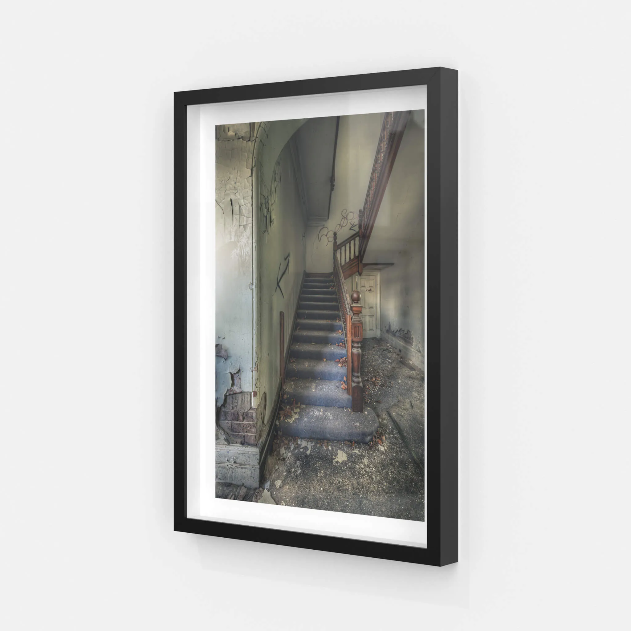 Crumbling Stairwell | The Asylum