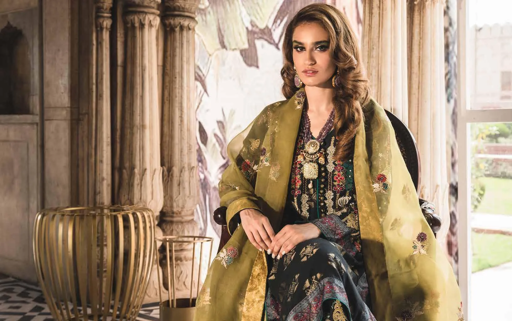 Tena Durrani Luxury Formal Collection 2019 – Design 01 Cinza