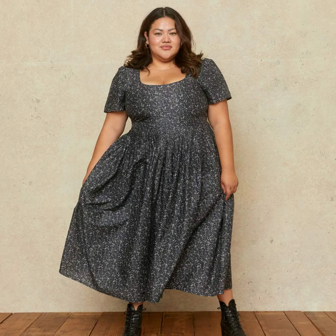 The Scarlet Dress Extended | Ginkgo Black